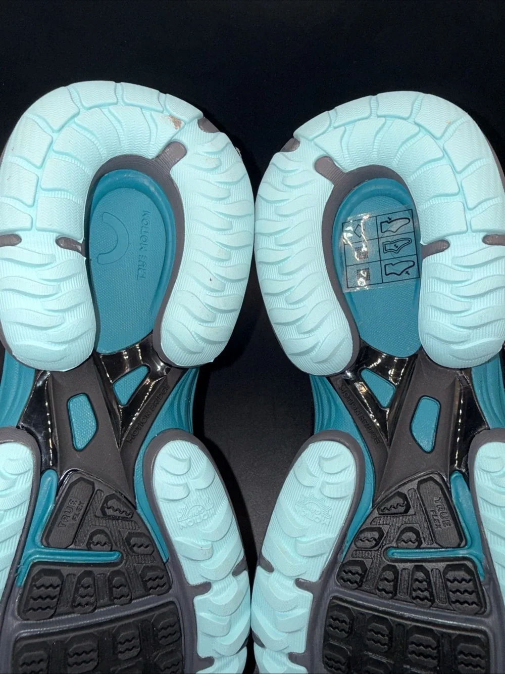 Size 6.5 - True Motion Wmns U Tech Nevos Elements Black/Blue Light/Castlerock